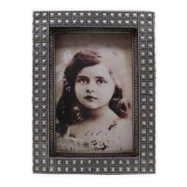 Porta retrato de resina c/ acabamento spikes metalicos prat - Btc decor Menor preço em Porta retrato de resina c/ acabamento spikes metalicos prat - Btc decor