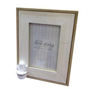 Porta retrato madeira cactus arms branco/bege 17 x 22 x 3,5 cm - Urban Menor preço em Porta retrato madeira cactus arms branco/bege 17 x 22 x 3,5 cm - Urban