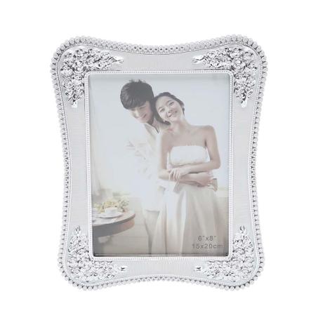 Porta Retrato Plastico Prateado C/ Strass 10 X 15Cm - F9-30103 - Prestige Menor preço em Porta Retrato Plastico Prateado C/ Strass 10 X 15Cm - F9-30103 - Prestige
