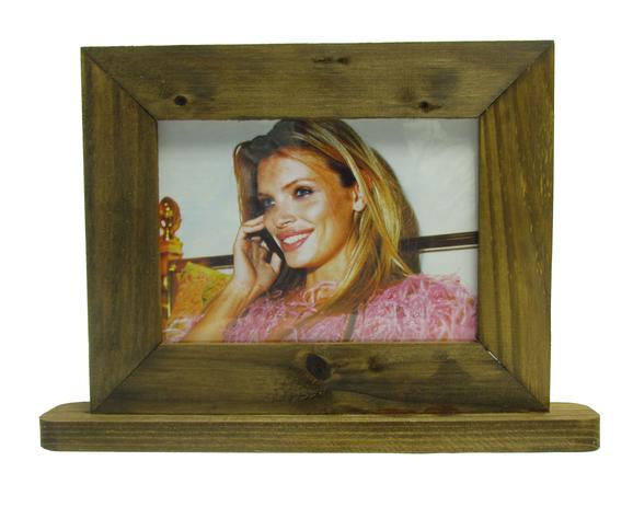 Porta Retrato Rústico Horizontal com Base 15x21 Cor:Mel - Decora util Menor preço em Porta Retrato Rústico Horizontal com Base 15x21 Cor:Mel - Decora util