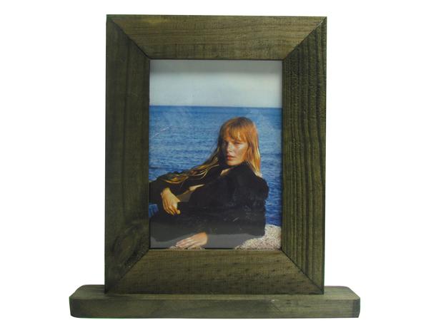 Porta Retrato Rústico Vertical com Base 15x21 Cor:Tabaco - Decora util Menor preço em Porta Retrato Rústico Vertical com Base 15x21 Cor:Tabaco - Decora util