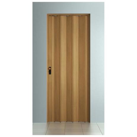 Porta Sanfonada Fechadura BCF Cerejeira 0,96cm x 210cm Menor preço em Porta Sanfonada Fechadura BCF Cerejeira 0,96cm x 210cm