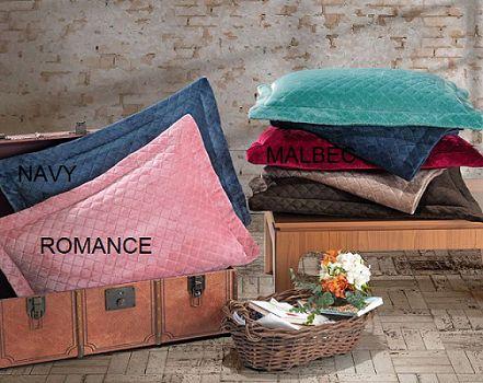 Porta Travesseiro Plush Inove Liso Matelassado 55 x 80 cm Malbec Hedrons Menor preço em Porta Travesseiro Plush Inove Liso Matelassado 55 x 80 cm Malbec Hedrons