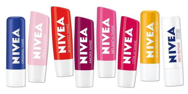 Protetor labial nivea amora shine/cereja/melancia/morango/original cada 4,8g Menor preço em Protetor labial nivea amora shine/cereja/melancia/morango/original cada 4,8g