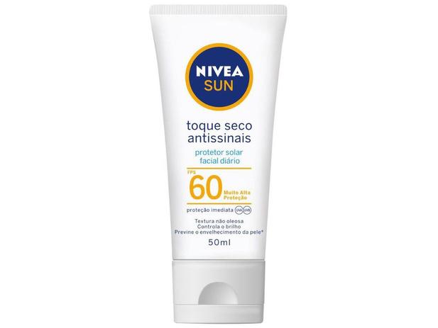 Protetor Solar Facial Nivea FPS 60 Sun - Toque Seco Antissinais 50ml Menor preço em Protetor Solar Facial Nivea FPS 60 Sun - Toque Seco Antissinais 50ml