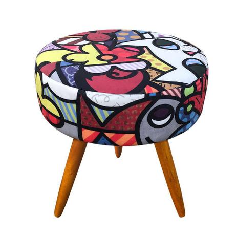 Puff Banqueta Berlim Redondo Estampado Romero Britto Gato Pés Castanho - DRossi é boa?