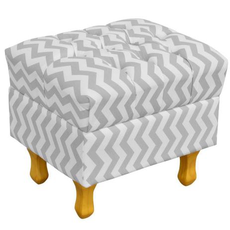 Puff Decorativo París Luis XV Capitone Zig Zag Cinza - Lymdecor Menor preço em Puff Decorativo París Luis XV Capitone Zig Zag Cinza - Lymdecor