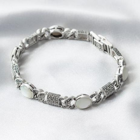 Pulseira em Prata Vazada com Marcassitas e Madrepérola Oval - Prata fina Menor preço em Pulseira em Prata Vazada com Marcassitas e Madrepérola Oval - Prata fina