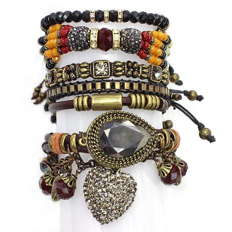 Pulseira feminina colorida,cristais, camurças e pingentes -Bijuterias - 5359 - Camargomarkiori Menor preço em Pulseira feminina colorida,cristais, camurças e pingentes -Bijuterias - 5359 - Camargomarkiori
