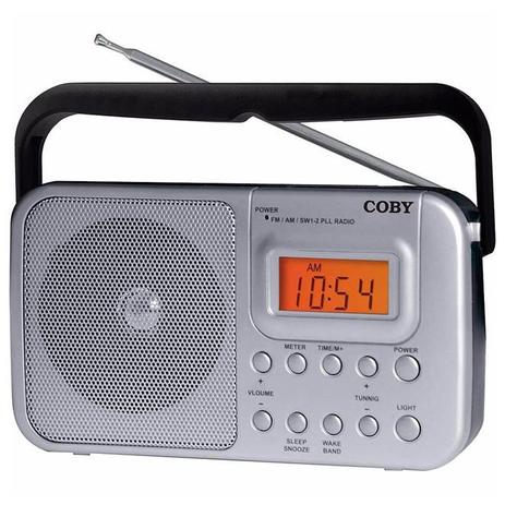 Rádio portátil AM/FM/SW1/SW2 com relógio e alarme - Coby Menor preço em Rádio portátil AM/FM/SW1/SW2 com relógio e alarme - Coby