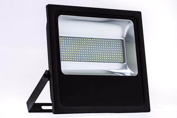 Refletor Holofote Led SMD 200W Branco Bivolt - Kit Led Menor preço em Refletor Holofote Led SMD 200W Branco Bivolt - Kit Led