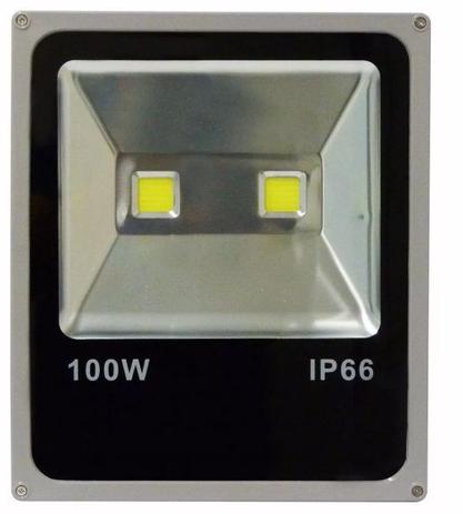 Refletor Led Holofote 100w Bivolt A Prova Dágua Branco Frio - Mafra office é boa?