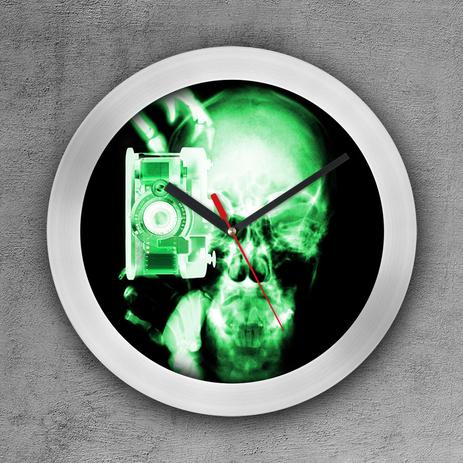 Relógio de parede decorativo, criativo e descolado  Raio-x de caveira fotógrafo - Colours  creative photo decor é boa?