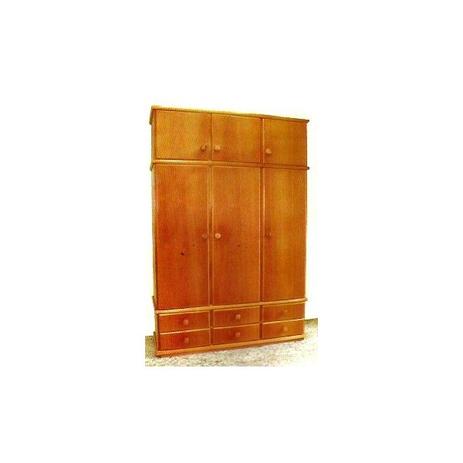 Roupeiro 03 Portas Serrana 1,50 x 52 x 2,25 Flávio Móveis Gramado Menor preço em Roupeiro 03 Portas Serrana 1,50 x 52 x 2,25 Flávio Móveis Gramado