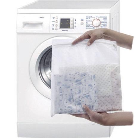 Saco com zíper para lavar roupa delicada 34 x 38cm - Mothelucci é boa?