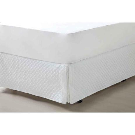 SAIA PARA CAMA BOX QUEEN MATELASSE PERCAL 180 FIOS BRANCO - Plumasul Menor preço em SAIA PARA CAMA BOX QUEEN MATELASSE PERCAL 180 FIOS BRANCO - Plumasul