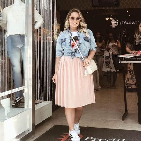 saia midi plissada plus size