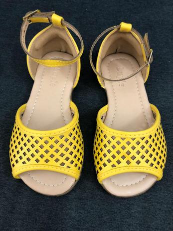 sandalia tamanho 20