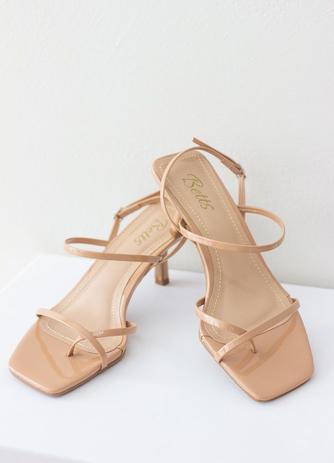 sandalia salto fino baixo nude
