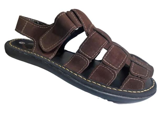Sandalia Chinelo em Couro masculina anti-stress confortavel com solado em Borracha - Shalombuts é boa?