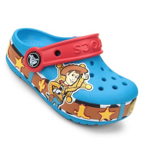 woody crocs