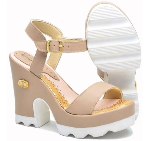 Sandalia De Salto Meia Pata tratorada Feminina Em Couro - Betina Beker -  Sandália Feminina - Magazine Luiza