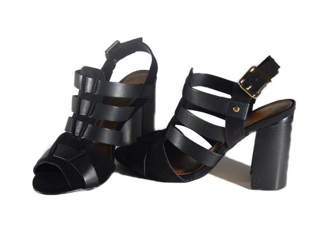 Sandália em couro salto grosso em preto - Corello - Outros Moda e  Acessórios - Magazine Luiza