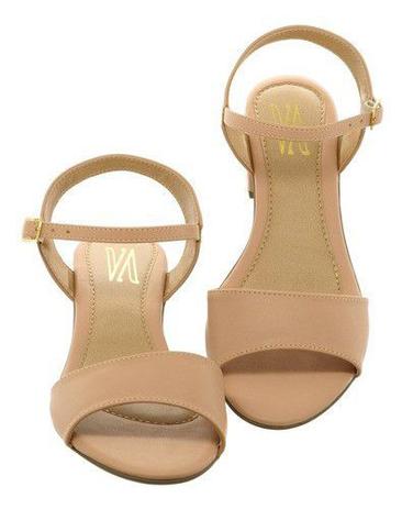 sandália social confortável