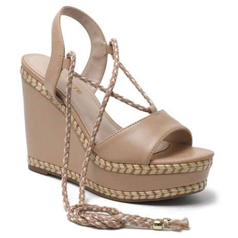 Sandália Feminina Via Marte Anabela Amarração com Cordas 20-18157 - Sandália  Feminina - Magazine Luiza