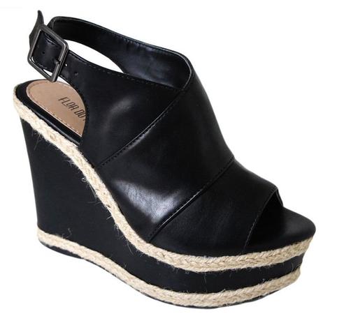 sandalia fechada anabela