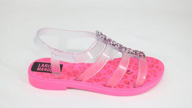 grendene larissa manoela