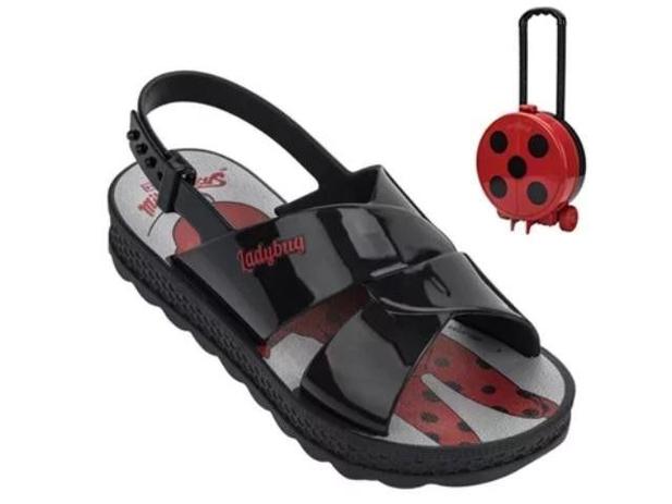 sandálias ladybug