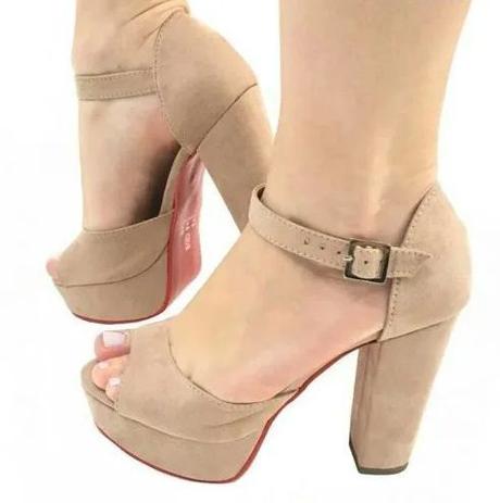 sandalia salto grosso de tira