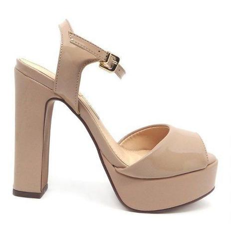 sandalia nude salto grosso meia pata