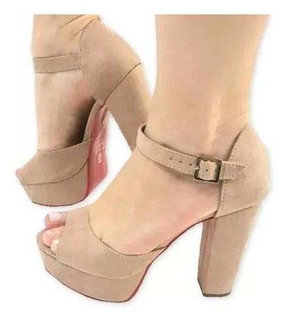 salto alto grosso plataforma