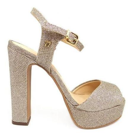 salto alto grosso com brilho