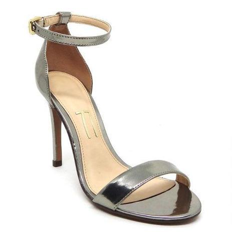 sandalia prata velha para festa