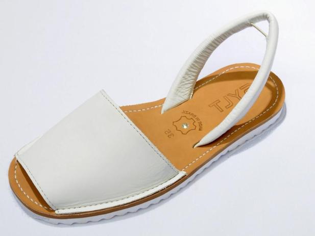 sandalias femininas em couro