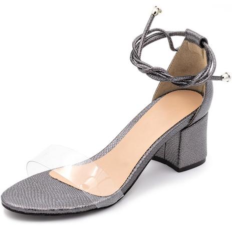 sandalia com transparencia