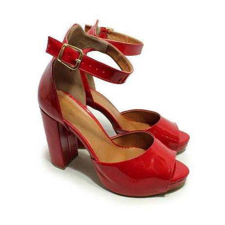 sandalia vermelha tira