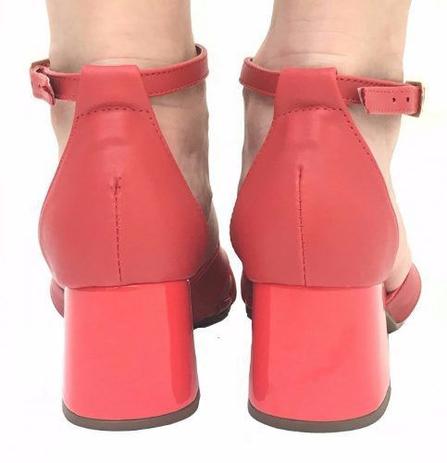 sandalia vermelha salto grosso baixo