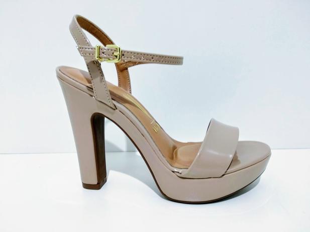 Sandália Vizzano 6292.200 Plataforma Bege Verniz Salto Alto - Outros Moda e  Acessórios - Magazine Luiza