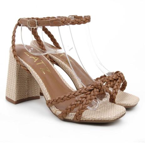 sandalia zatz salto grosso