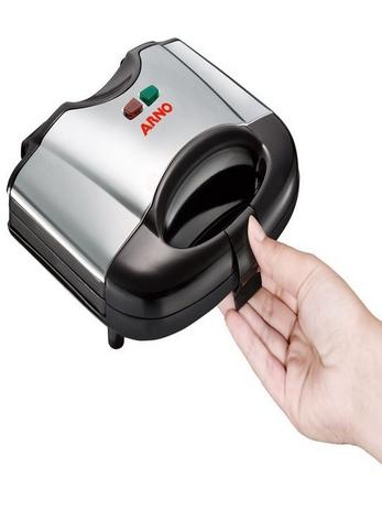 Sanduicheira Arno SACS INOX 110V é boa?