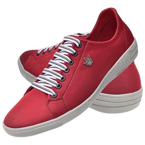 sapatenis vermelho