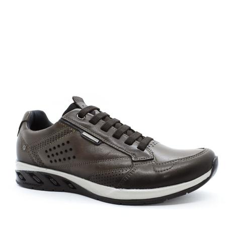 sapatenis couro pegada