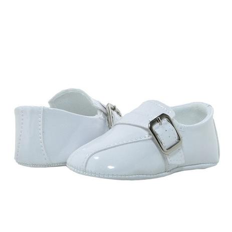 Sapatinho de Bebê Bicho de Pé - Sapato Social Masculino com Fivela - Verniz  - Branco - Bicho de Pé Baby - Sapatinho de Bebê - Magazine Luiza
