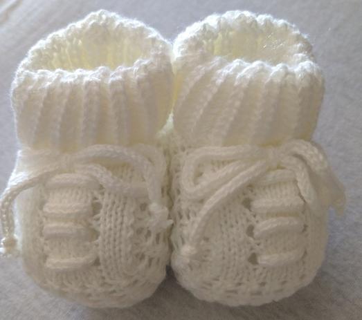 Sapatinho de Tricô Laço Branco RN Maria Chica - Sapatinho de Bebê -  Magazine Luiza