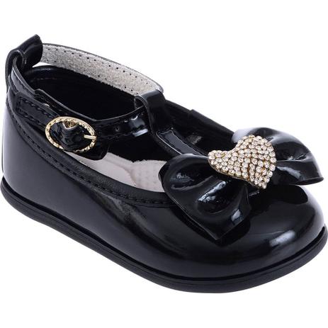 Sapatinho Com Cravinhos E Detalhe Em Flor Rosa - Pimpolho | Chuvisco Bebê