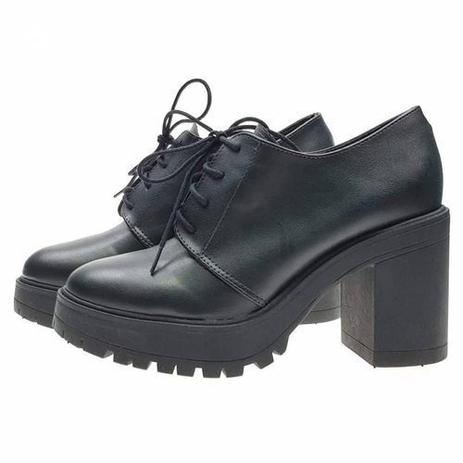 sapato com cadarço feminino